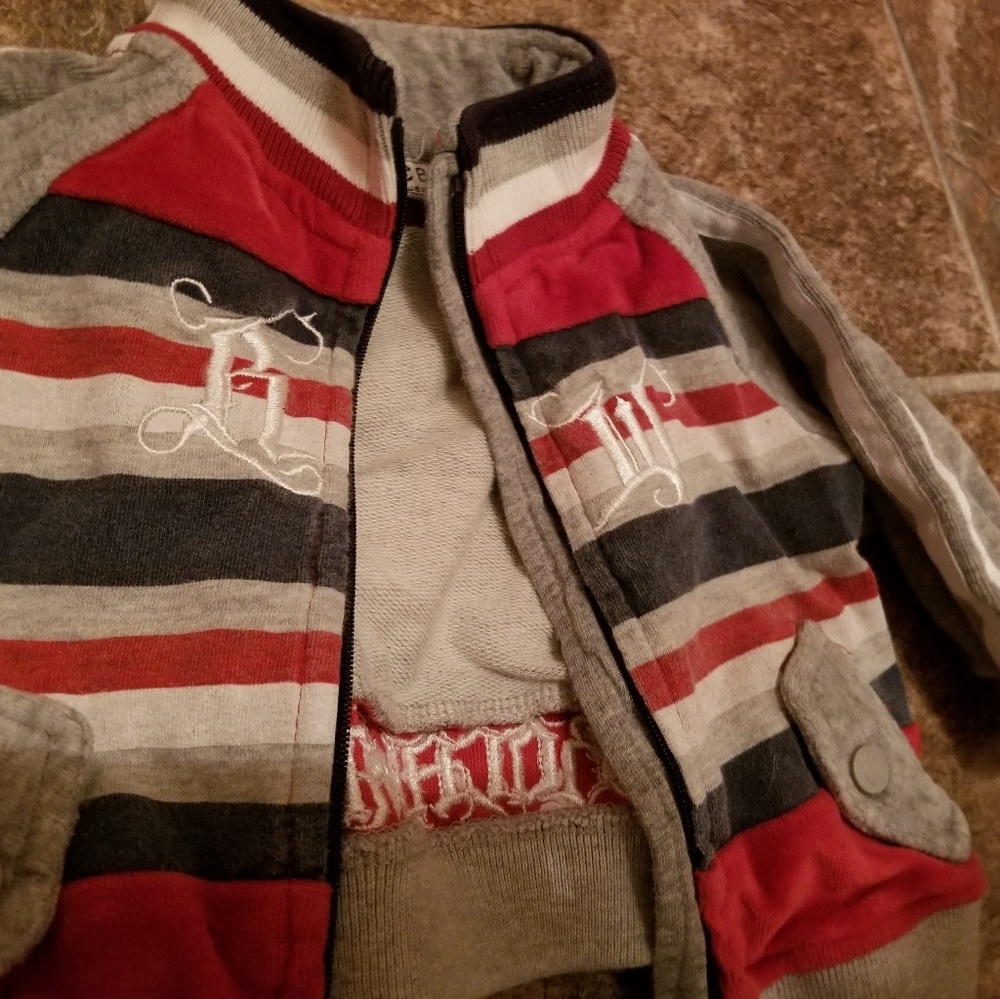 Rocawear Baby Zip Up sweatshirt 3-6m